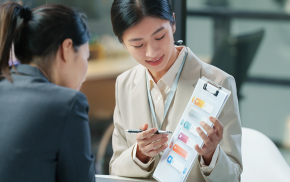 设计师需要了解市场需求、用户心理、文化背景等多方面的因素