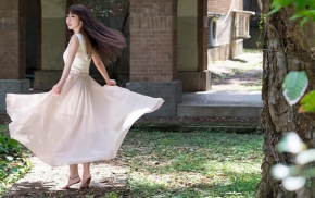 设计元素是构成设计作品的基本单位，它们就像建筑中的砖块