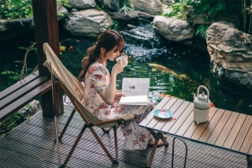 他们站在时代的前沿，以独特的方式书写着属于自己的故事