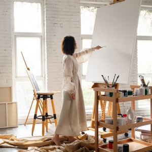 人类画家是具有情感、思想和创造力的个体,AI 绘画是由计算机程序和算法生成的 ... ...